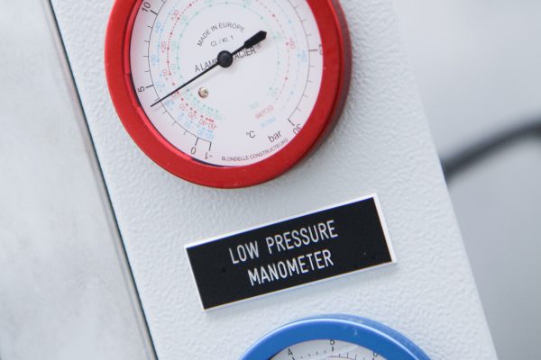 Soclair Equipements_clinique Bohler_Detail Manometer Soclair Equipements_clinique Bohler_Detail Manometer